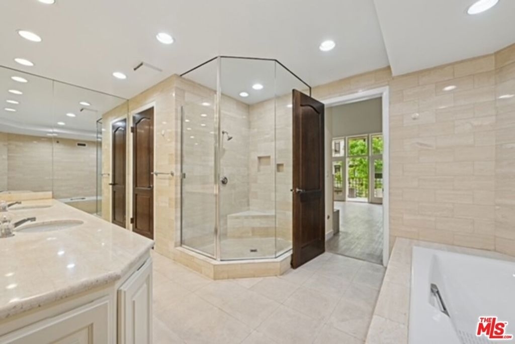 10351 Wilshire Boulevard - Photo 11