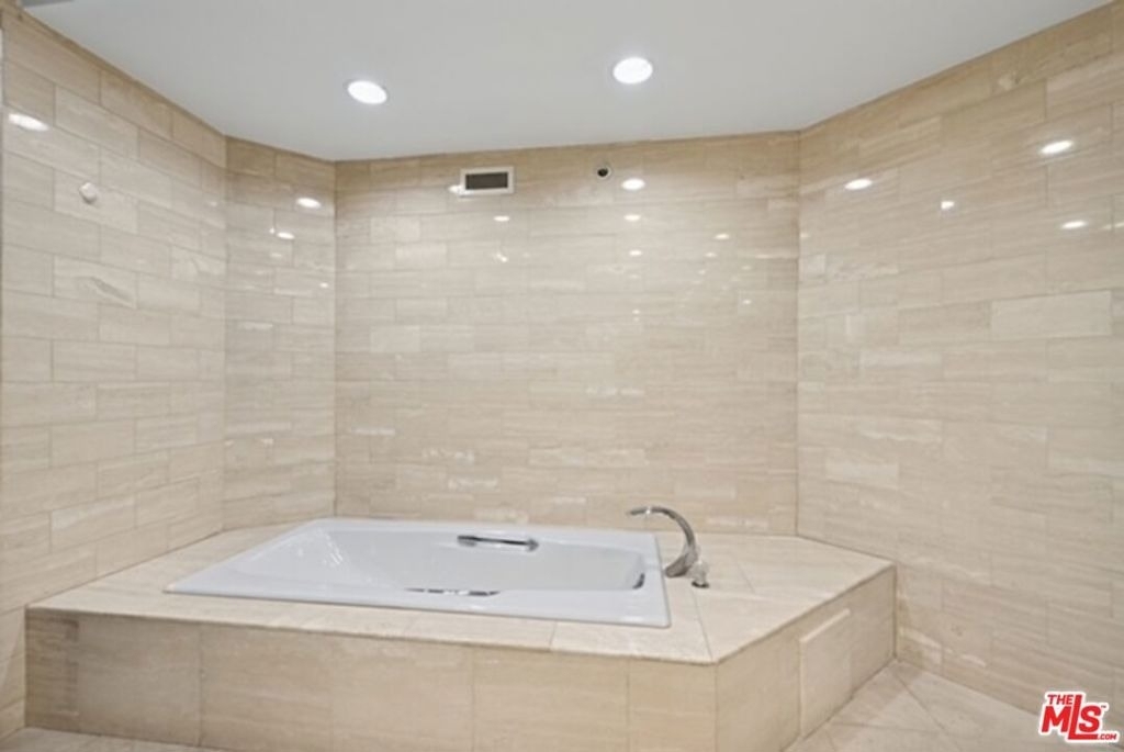 10351 Wilshire Boulevard - Photo 12