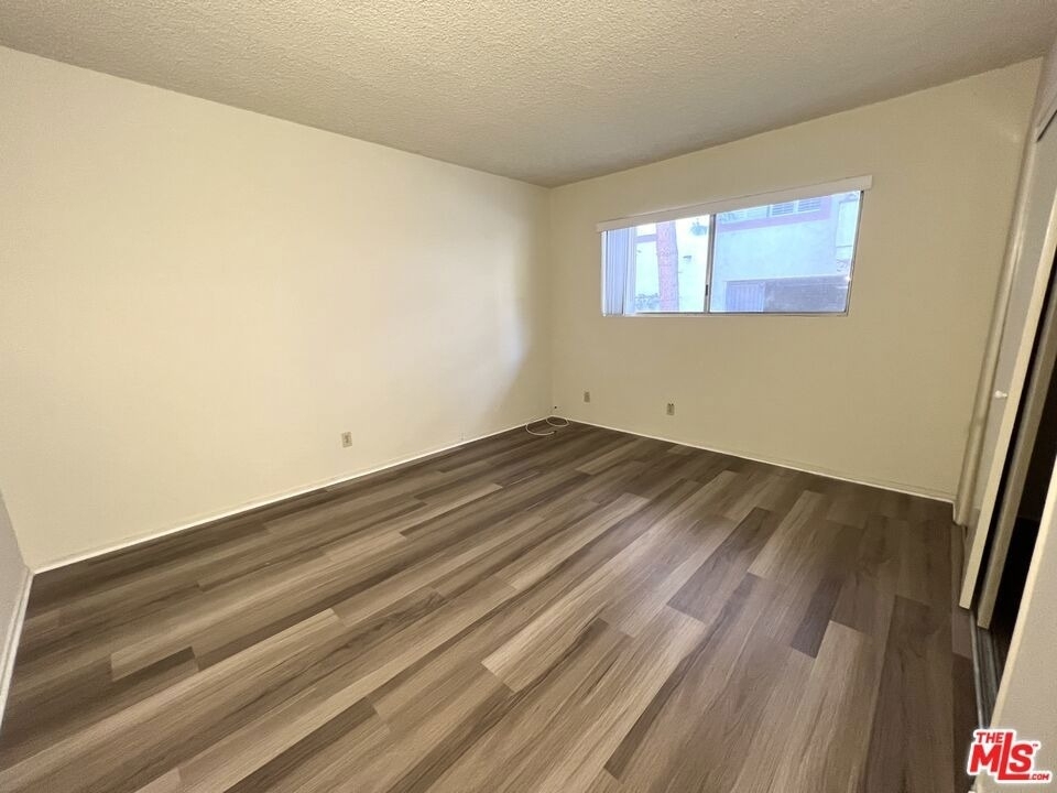 1261 Granville Avenue - Photo 21