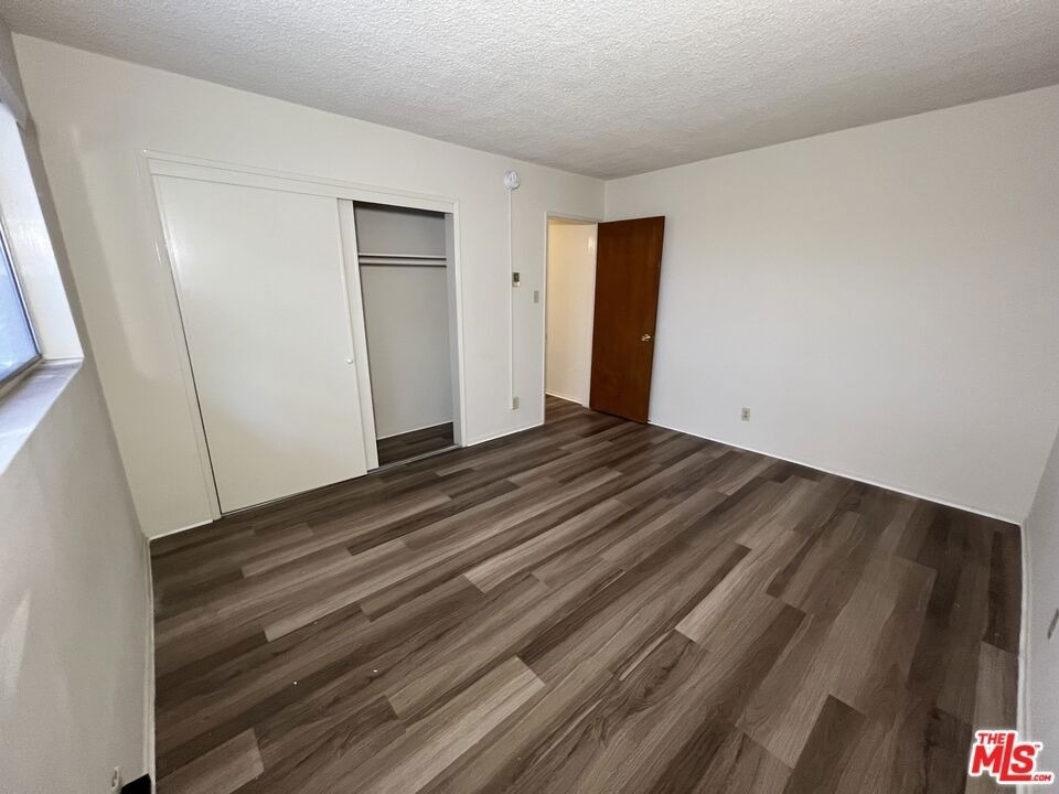 1261 Granville Avenue - Photo 23