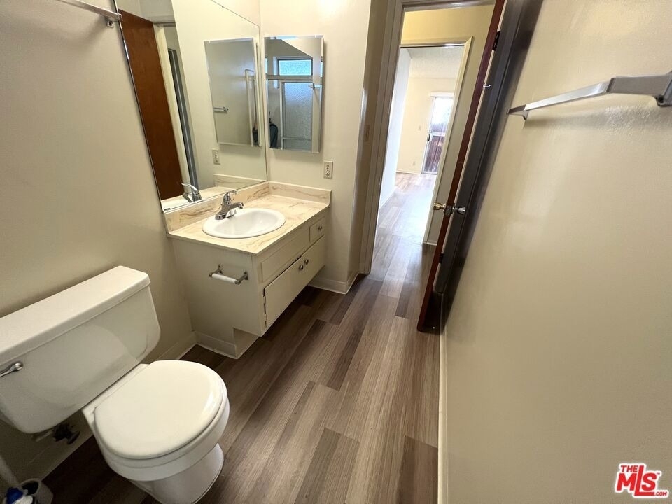 1261 Granville Avenue - Photo 20