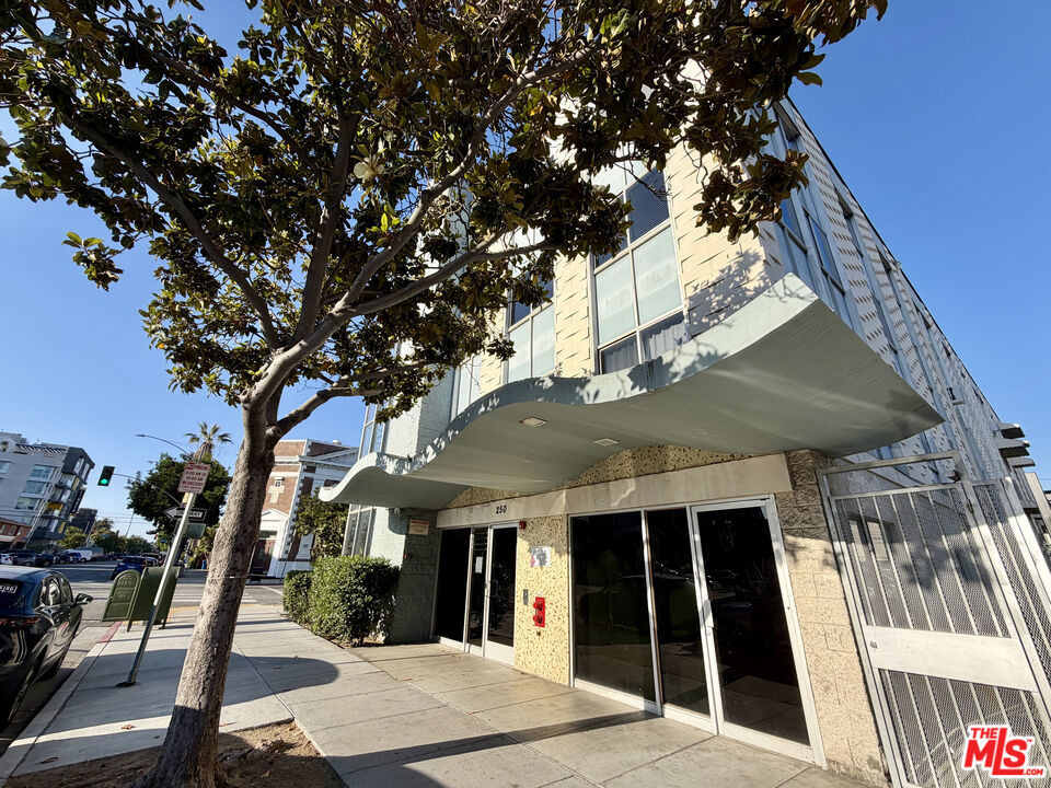 250 Linden Avenue - Photo 29