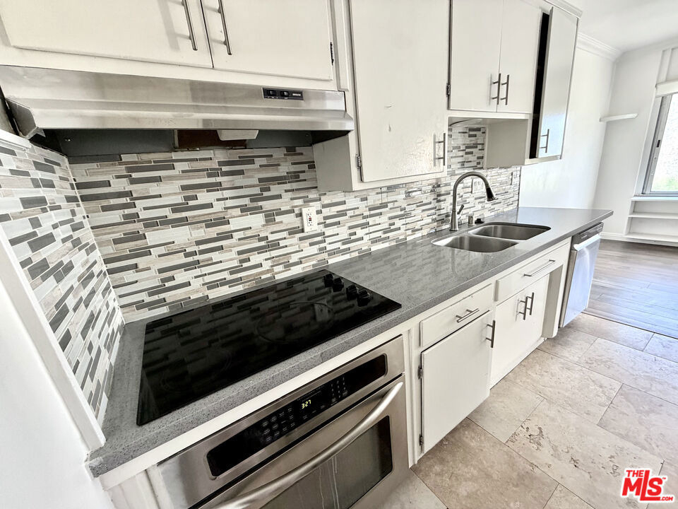 250 Linden Avenue - Photo 8