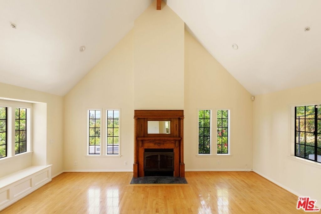 5237 San Feliciano Drive - Photo 2