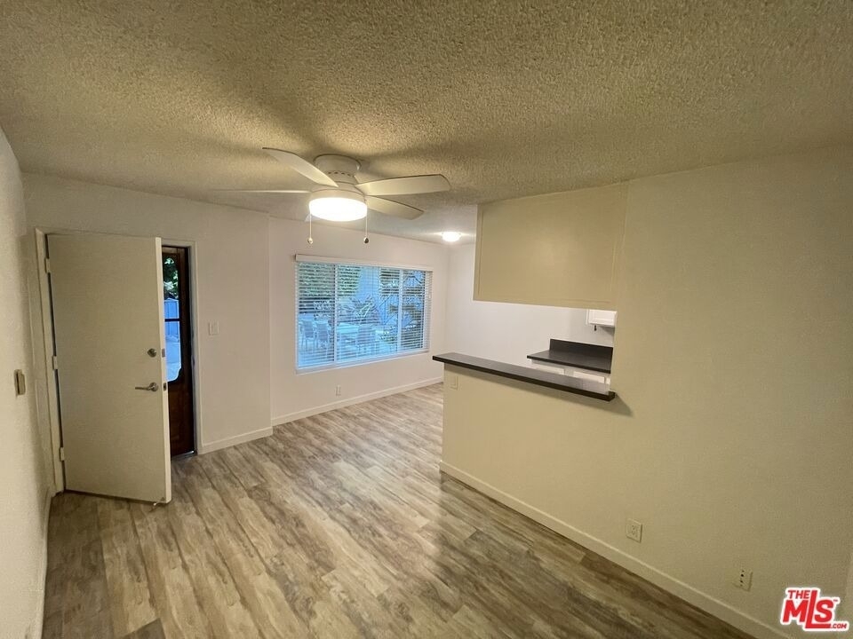 25 Navy Street - Photo 1