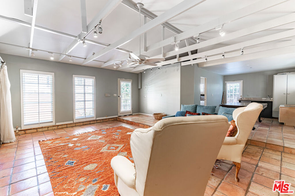 216 S Carmelina Avenue - Photo 8