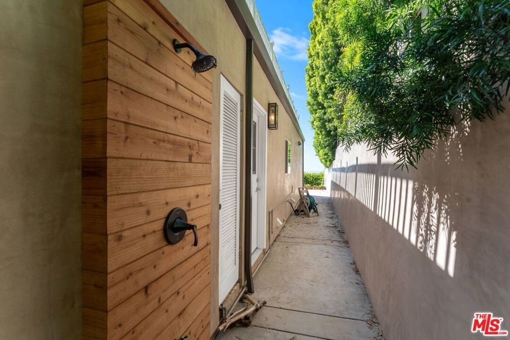 31518 Broad Beach Road - Photo 26