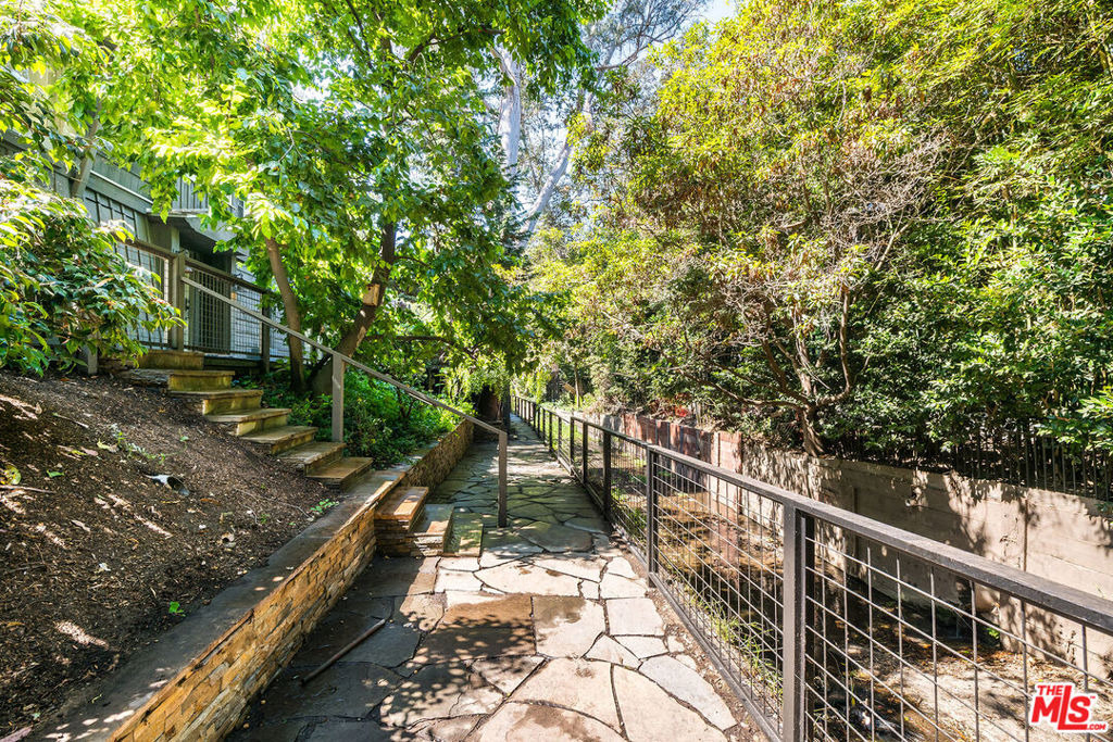 681 Brooktree Road - Photo 3