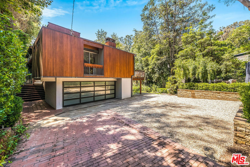 681 Brooktree Road - Photo 2