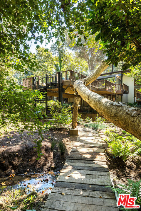 681 Brooktree Road - Photo 9