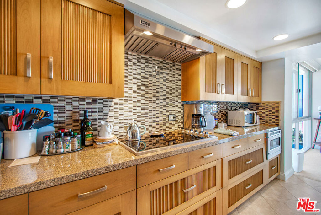 201 Ocean Avenue - Photo 17