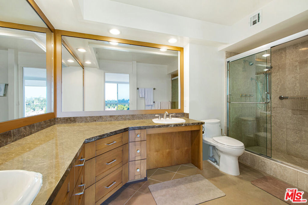 201 Ocean Avenue - Photo 21