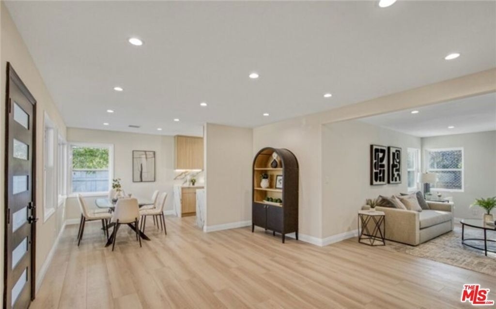 19120 Bessemer Street - Photo 8