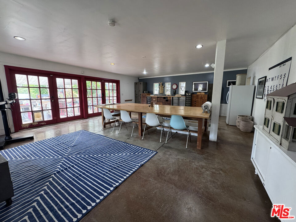 814 E Edgeware Road - Photo 23