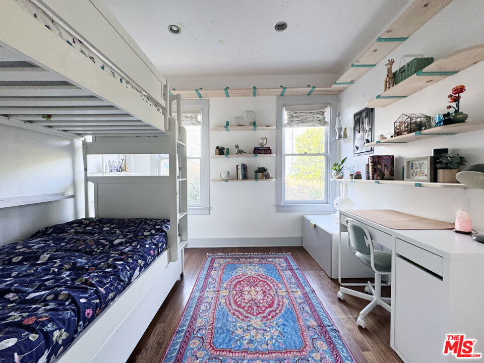 814 E Edgeware Road - Photo 16