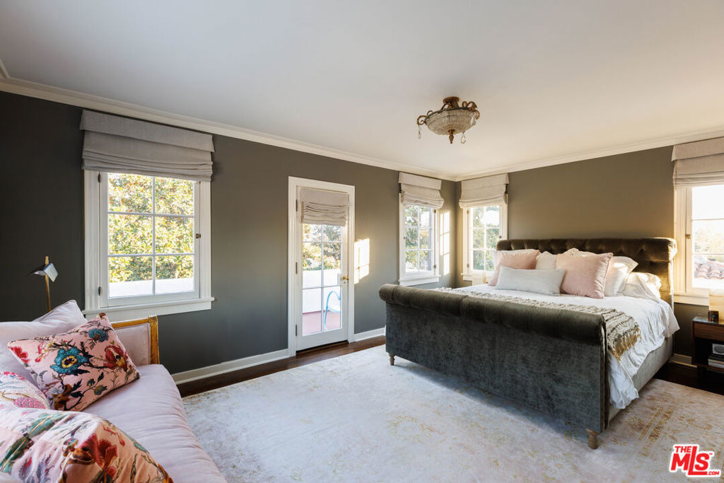 1935 N Catalina Street - Photo 6