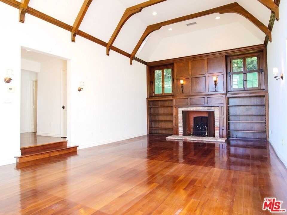 2239 Vista Del Mar Place - Photo 2