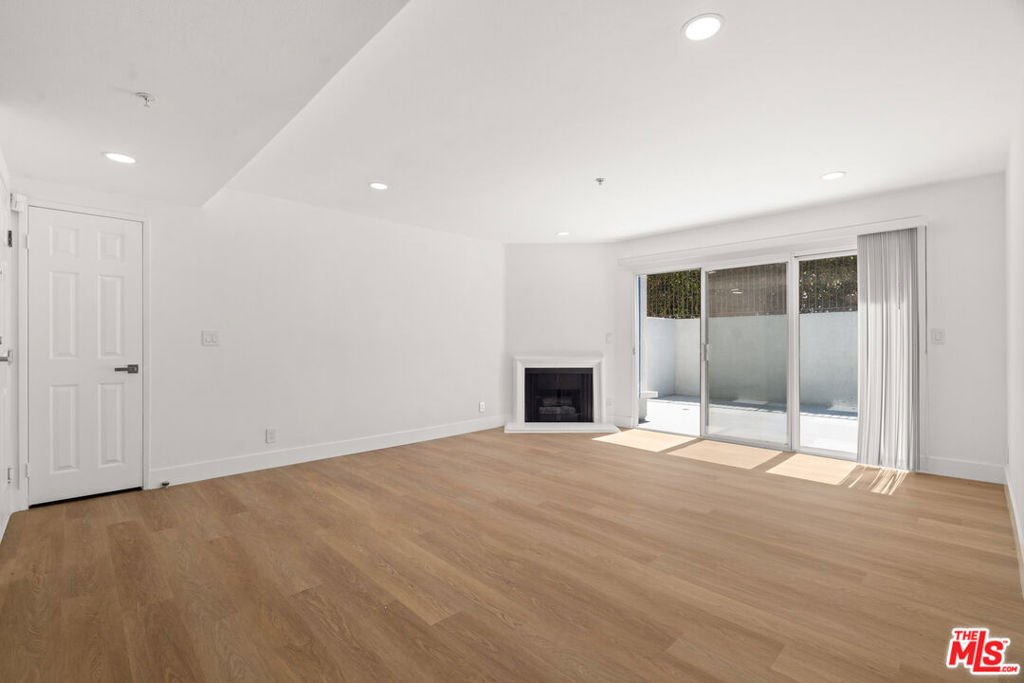 16100 W Sunset Boulevard - Photo 3