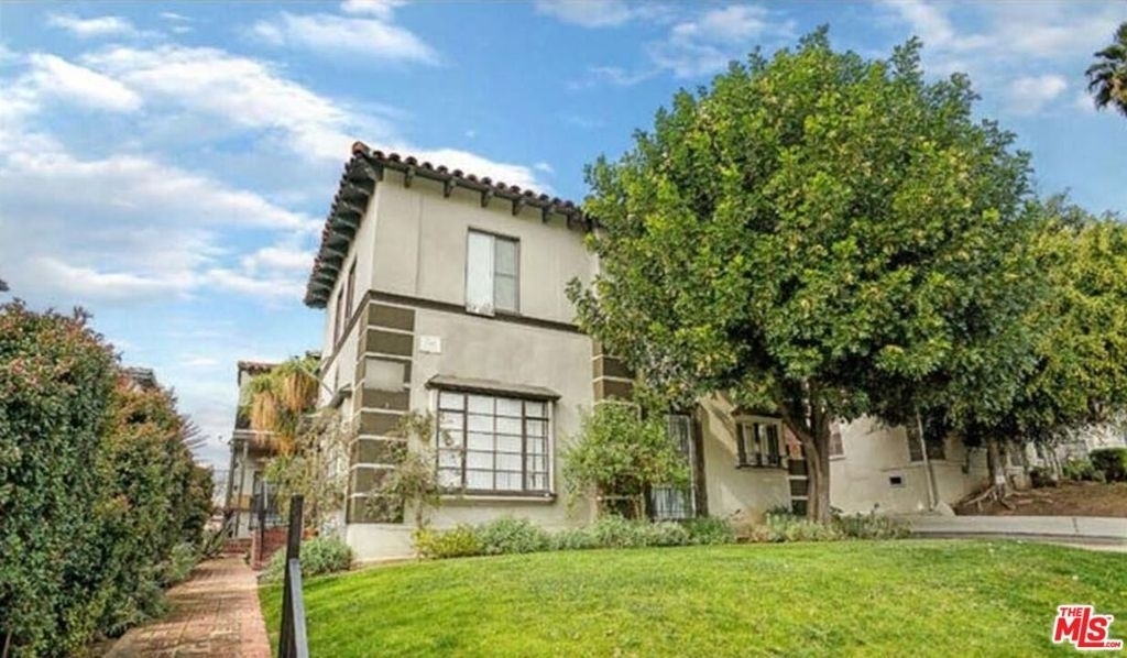 127 N Catalina Street - Photo 0