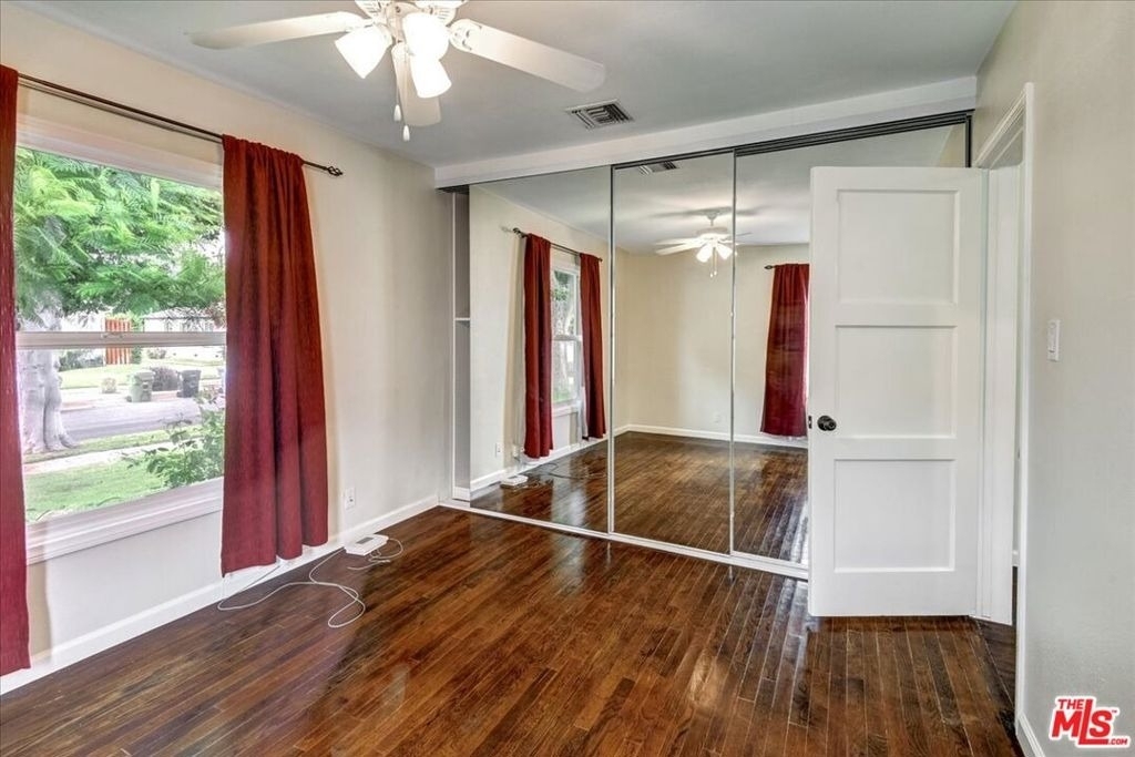 6200 Jamieson Avenue - Photo 19