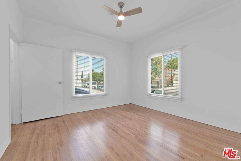 2452 W 18th - Photo 13