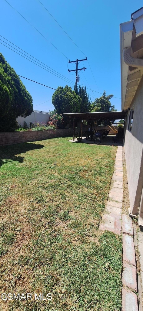 2318 Medina Avenue - Photo 6