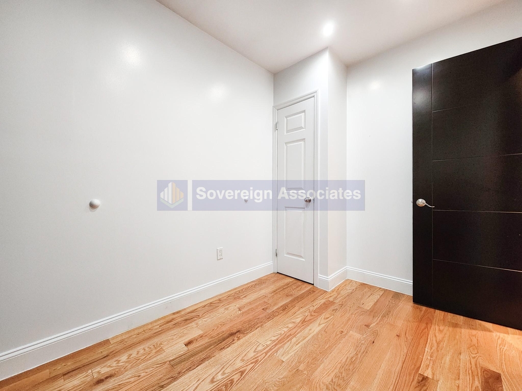 109 West 105th Street - Photo 6