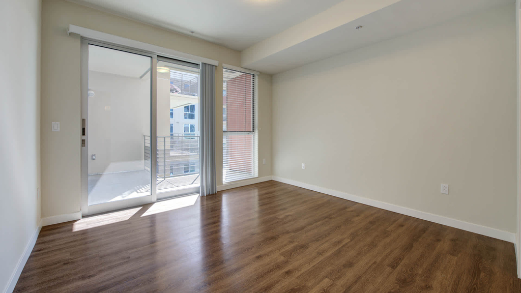 680 S Berendo St - Photo 40