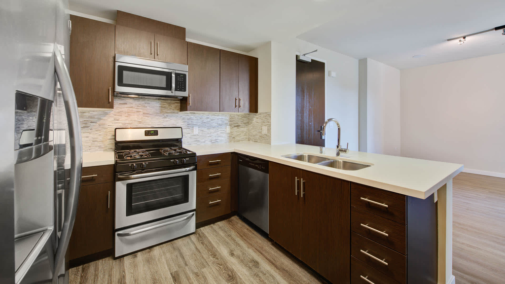 680 S Berendo St - Photo 41
