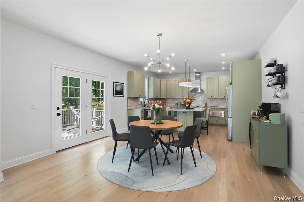 33 Howland Avenue - Photo 11