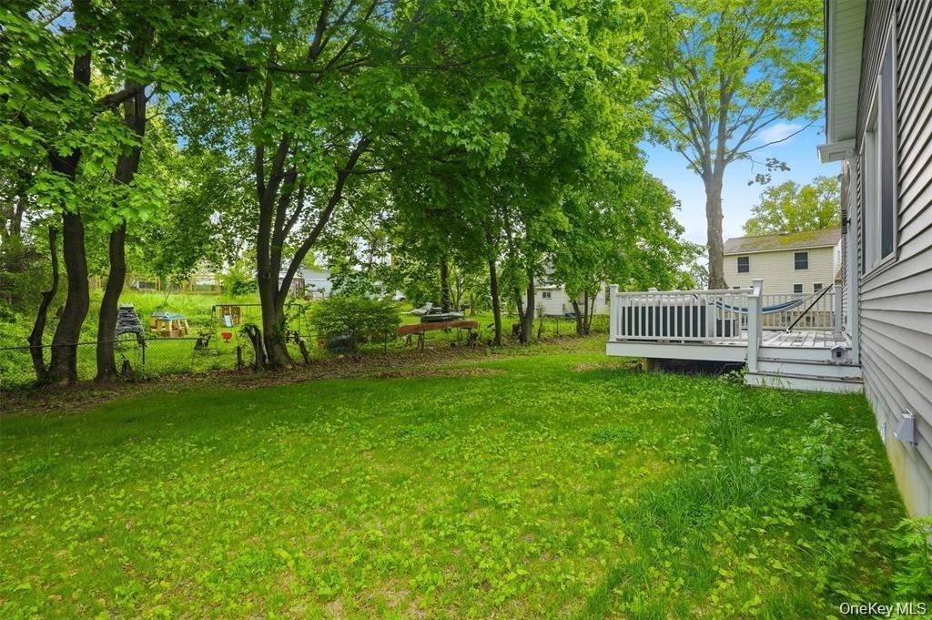 33 Howland Avenue - Photo 30
