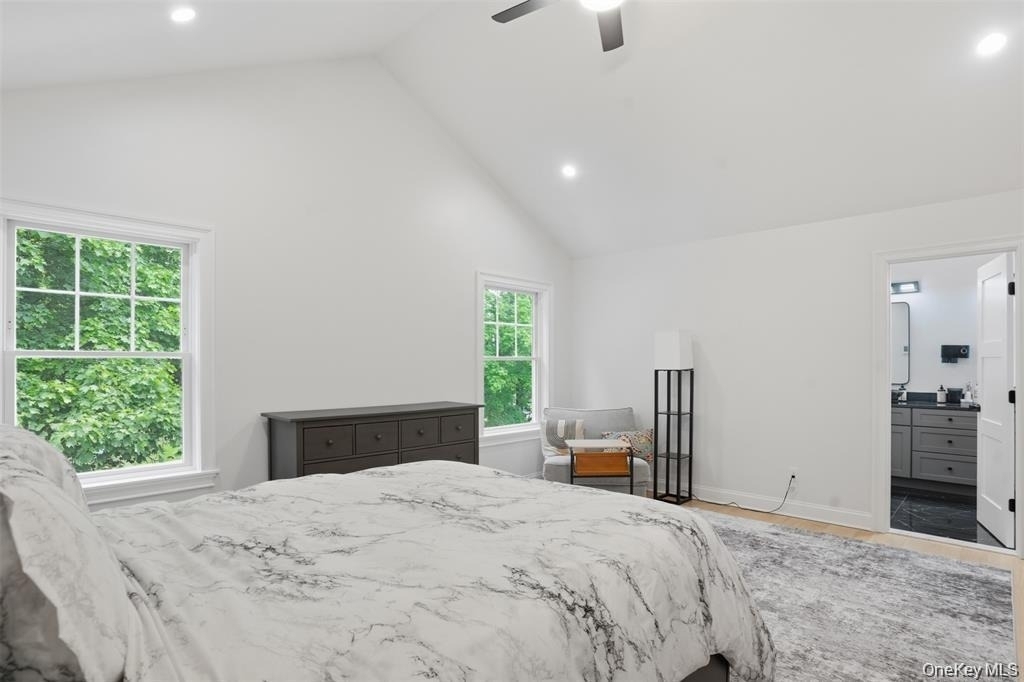 33 Howland Avenue - Photo 16