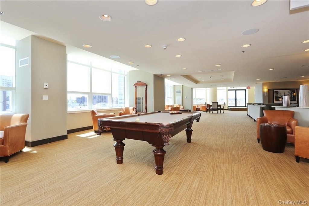 1 Renaissance Square - Photo 11