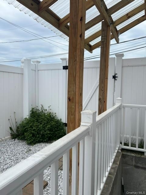 315 Cedar Court - Photo 0
