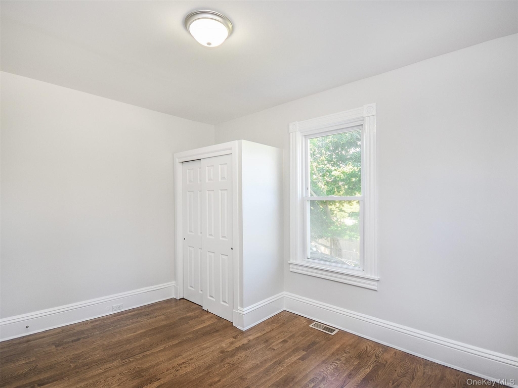 114 Sea Cliff Avenue - Photo 8