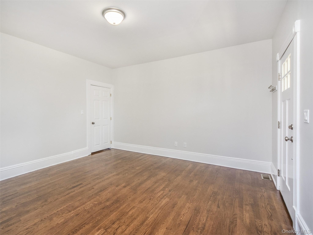114 Sea Cliff Avenue - Photo 5