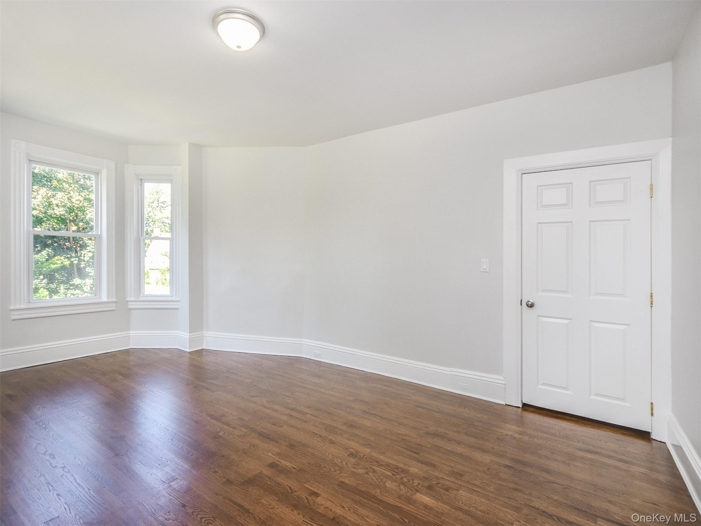 114 Sea Cliff Avenue - Photo 6