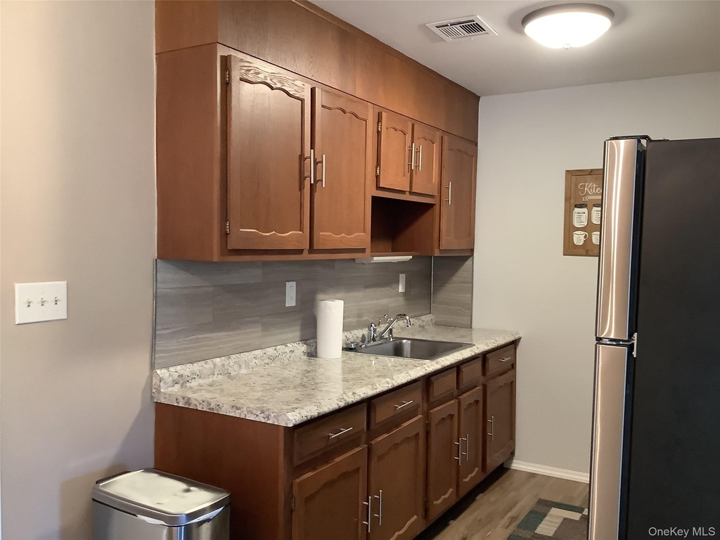 201 Newcastle Court - Photo 1