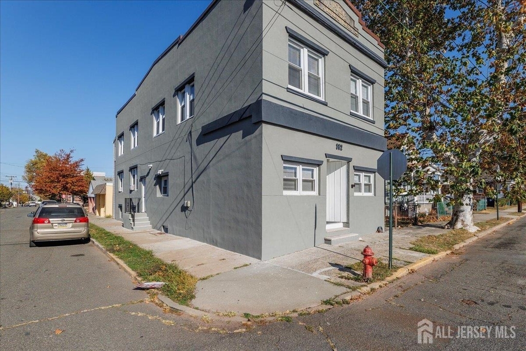 382 Summit Avenue - Photo 15
