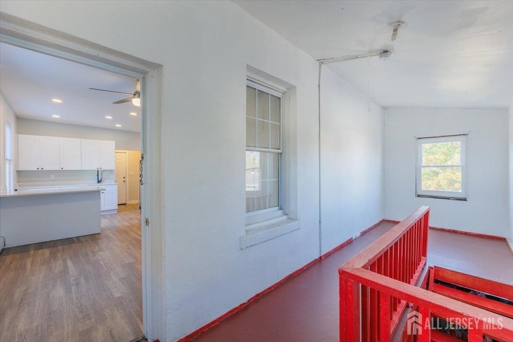 382 Summit Avenue - Photo 12