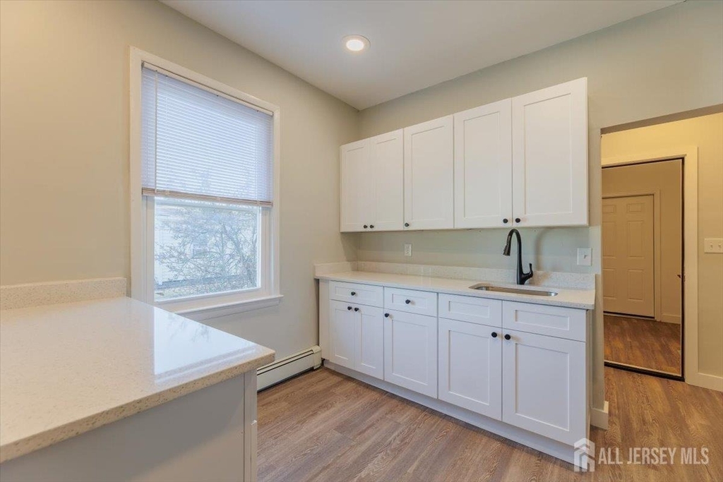 382 Summit Avenue - Photo 2