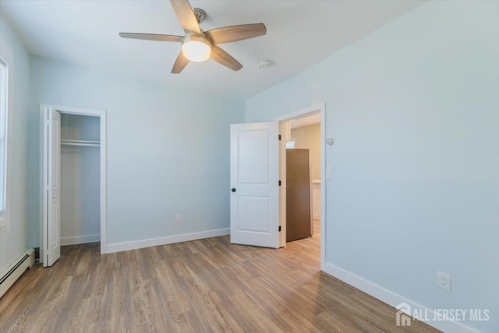 382 Summit Avenue - Photo 9