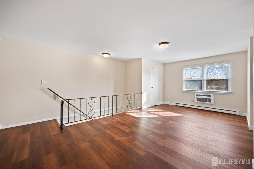 175 Buckelew Avenue - Photo 21