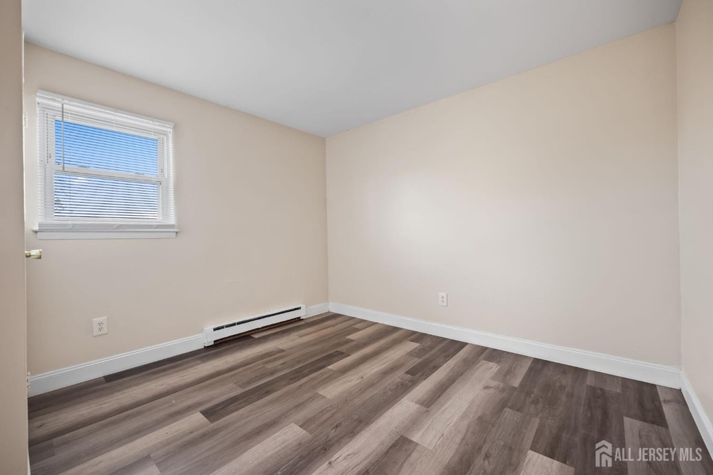 175 Buckelew Avenue - Photo 17
