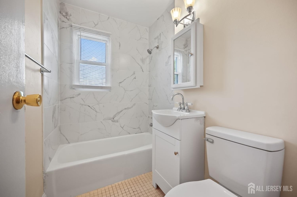 175 Buckelew Avenue - Photo 8
