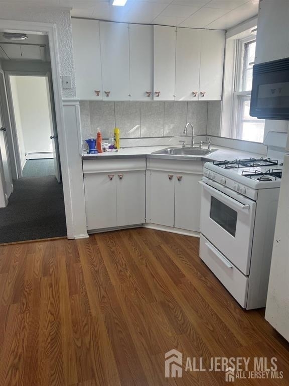 243 Augusta Street - Photo 2