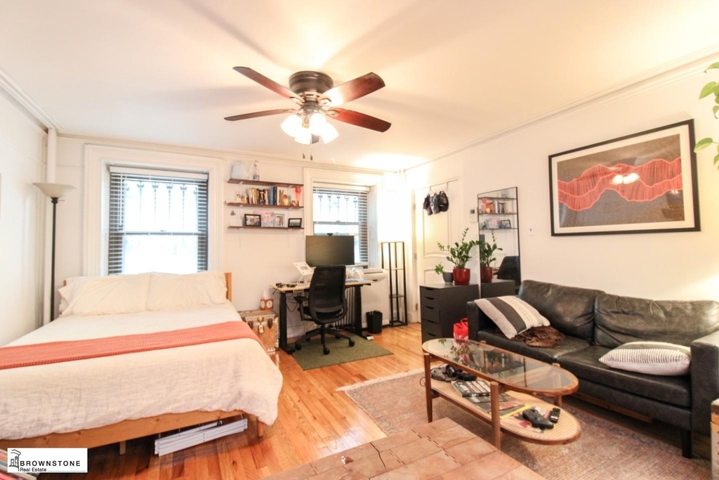 47 Wyckoff Street - Photo 2