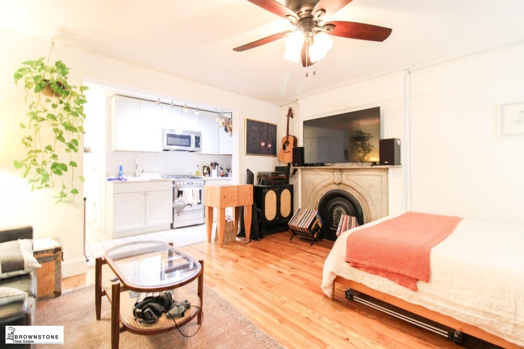 47 Wyckoff Street - Photo 1