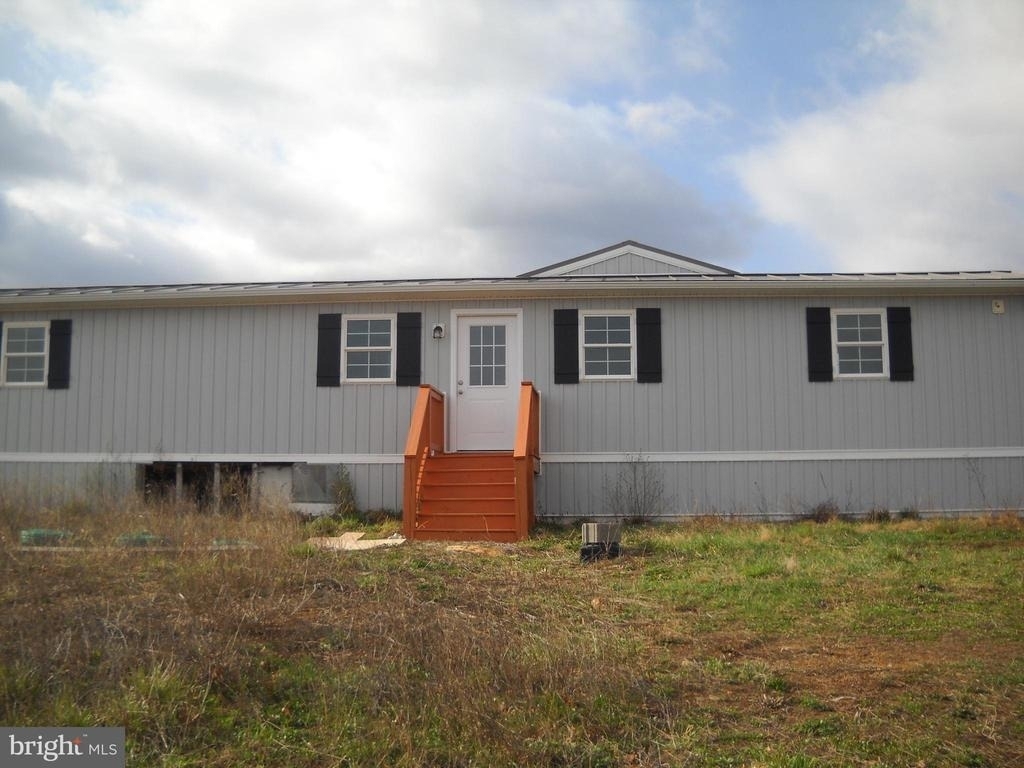 1403 Carpers Pike - Photo 0