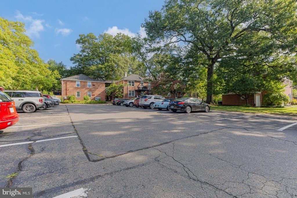 100 N George Mason Drive - Photo 23